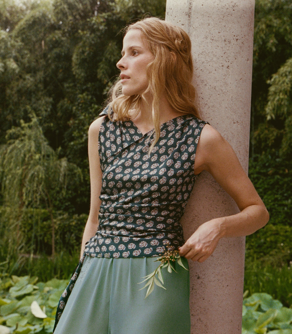 JANILLE TOP -- CHAUMONT PAISLEY