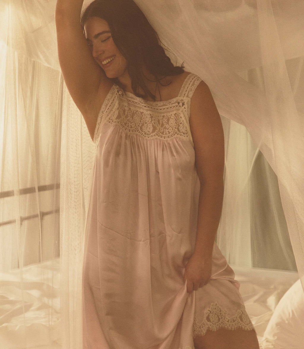 LUCIANE DRESS -- POWDER ROSE